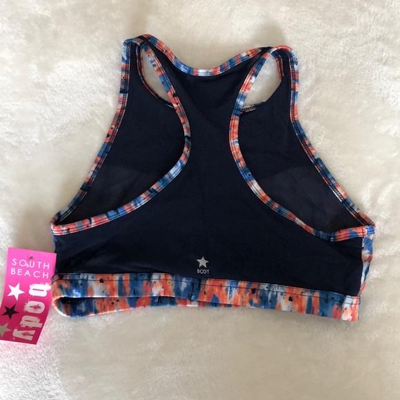 ASOS (SOUTH BEACH BODY) CROPPED WORKOUT SET - Picture 5 of 7